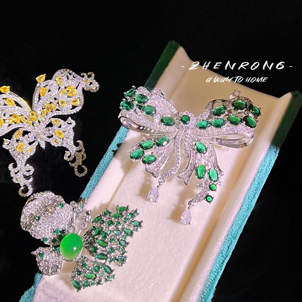 High-End Luxury Heavy Industry Full Diamond Brooch Two Wearing Necklace Emerald Butterfly Ring Court Style High Carbon Diamond Colored Treasure Girl