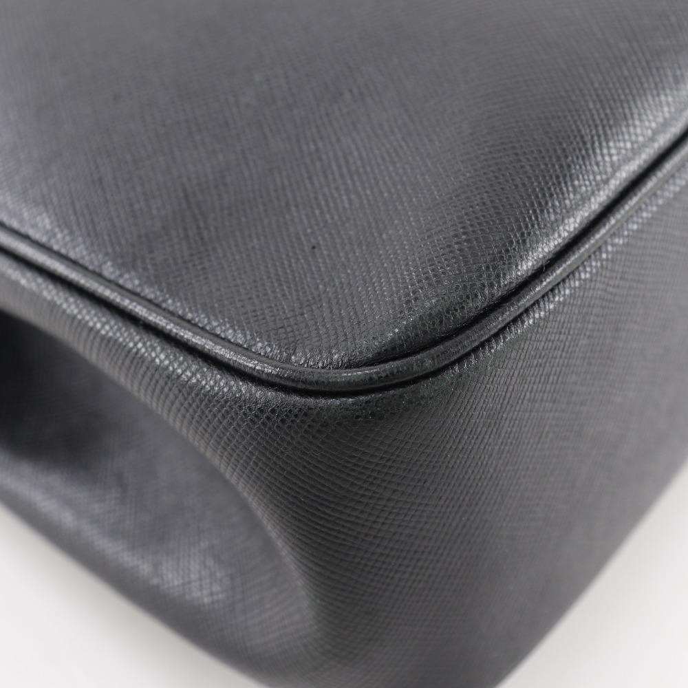 Salvatore Ferragamo Shoulder Bag Shoulder Bag AF-21 9284 Black Leather Women Used