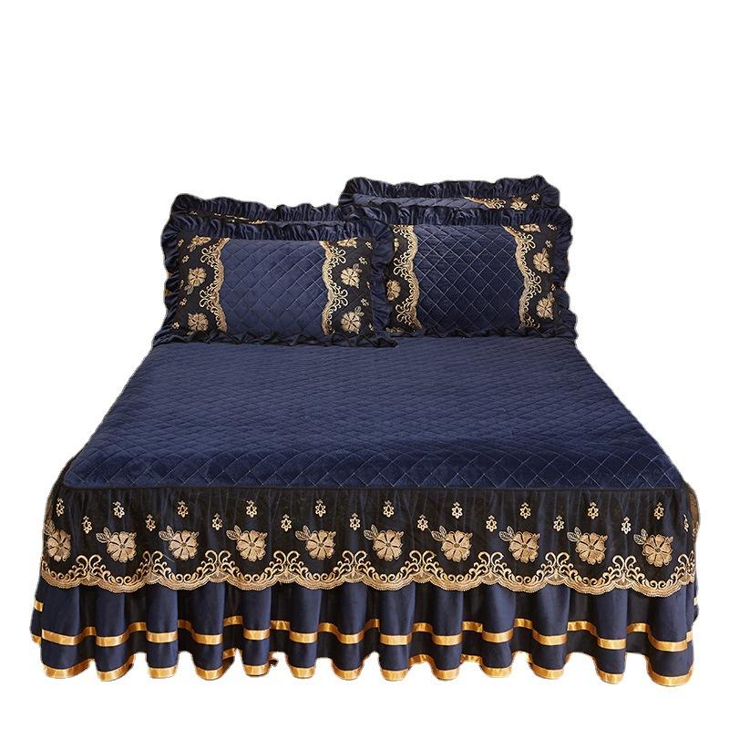New autumn and winter warm crystal velvet padded bed skirt single piece European style lace velvet mattress cover three-piece set