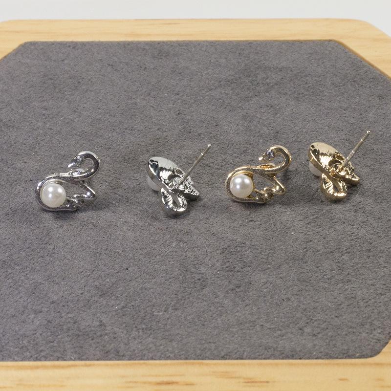 S925 silver needle pearl swan stud earrings set female Korean version small fresh and cute bee stud earrings three-piece earrings