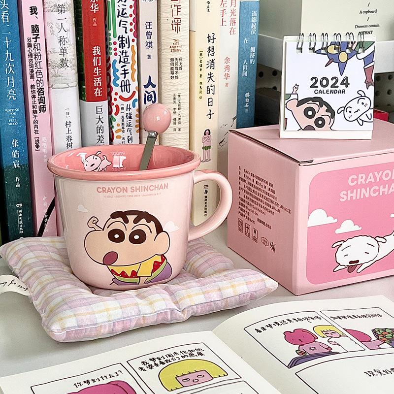 Crayon Xiaoxin Ceramic Mug with Lid Spoon Boys and Girls High Value Milk Scale Cup Couple Coffee Breakfast Cup