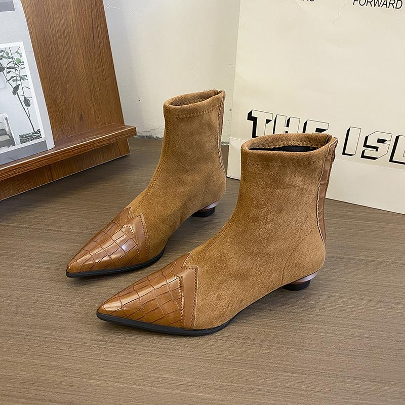 

Корейские остроносые короткие ботинки женские комбинированные тонкие ботинки осень и зима низкий каблук 2025 новые модные эластичные ботинки интернет-знаменитости 39 коричневый