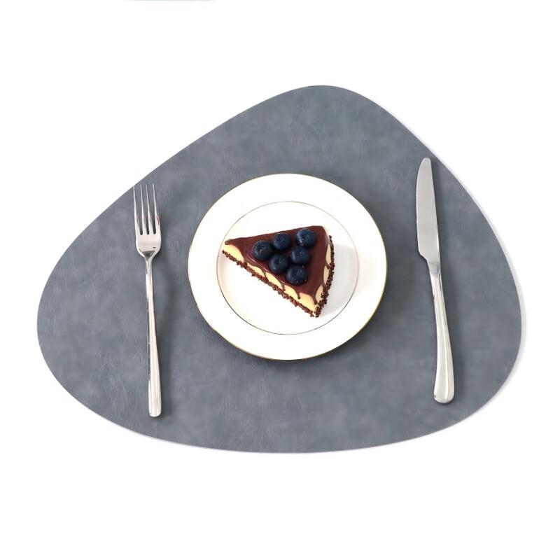 

Двусторонние кожаные подставки под тарелки Dryrun в форме капли воды