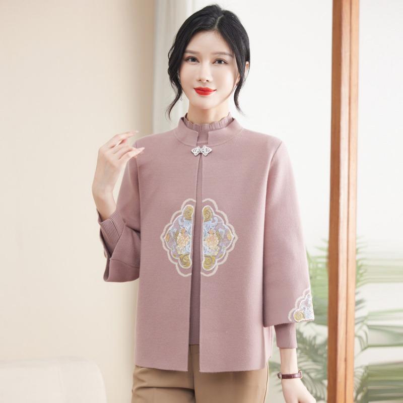 New mother spring clothes Chinese clothes red knitted two-piece set medium and old women's sweater year-old coat