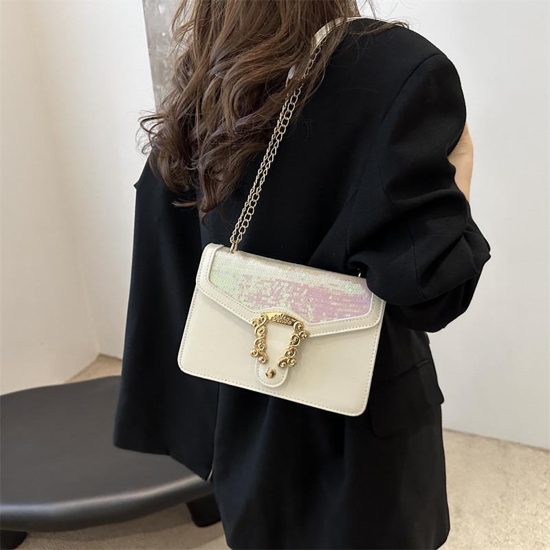 Stylish Chain Shoulder Bag For Women Trendy Small Square Bag With Multiple Colors