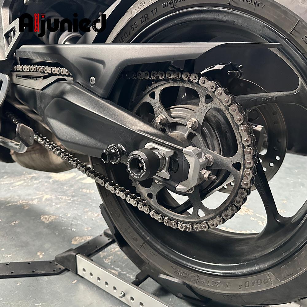 Triumph Tiger Sport 660 & Trident 660 Anti-Fall Front/Rear Wheel Rods