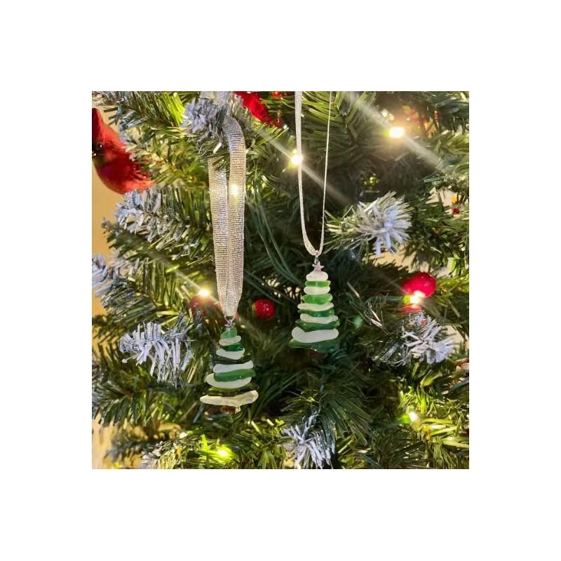 Livfullt Havsjulgranspynt i Grönt och Vitt för Festlig Juldekoration