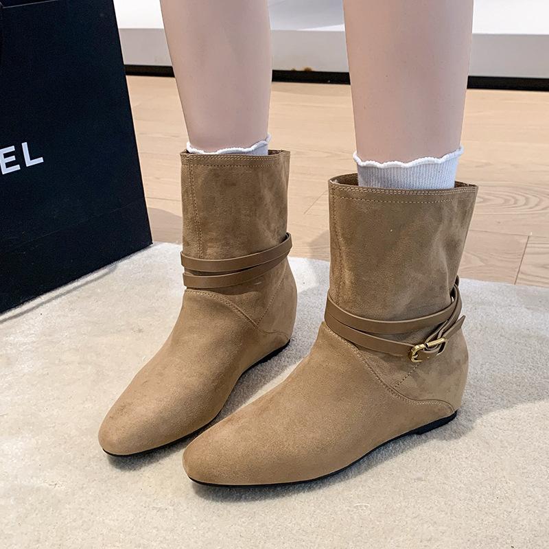 2025 autumn and winter new versatile French leather flat-bottomed short boots women's single boots fashion boots belt buckle short boots