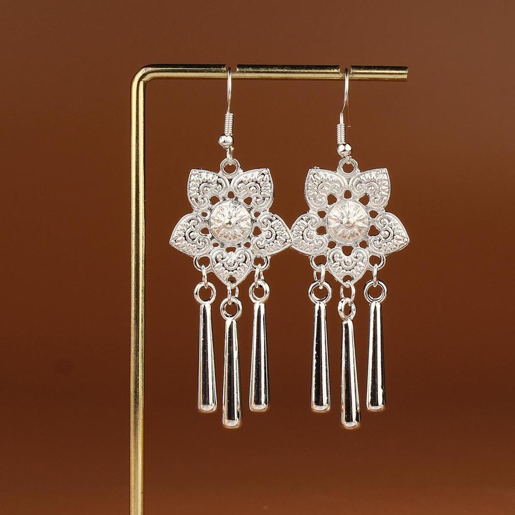 Retro Miao Silver Tassel Earrings: Ethnic Yunnan Long Dangle Women's Jewelry