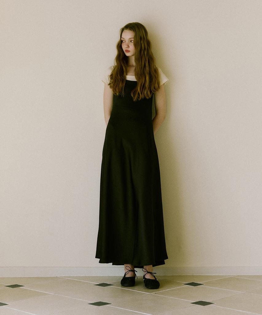 GREENBUTTER Silky U-Neck Dress (Black)