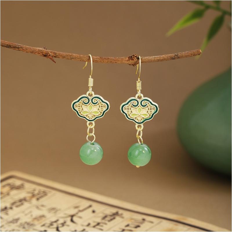 Silver Needle Ethnic Chinese Earrings for Women Green Fan-shaped Bamboo Leaves Long Tassel Jewelry Ancient Style Ear Clip Gifts