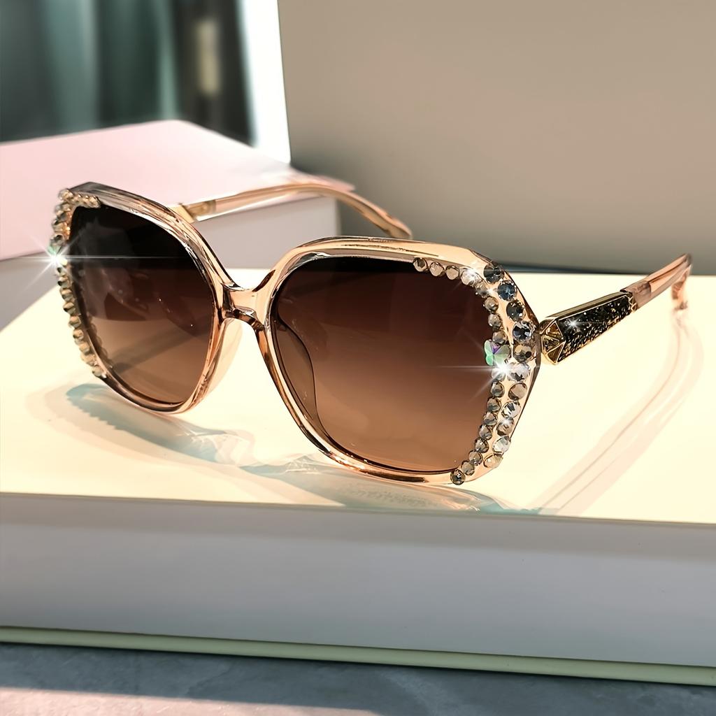 Women Vintage rhinestone Big Frame Fashion Glasses Sunglasses - Oversized Frame Perfect for HikingPartyShoppingVacation