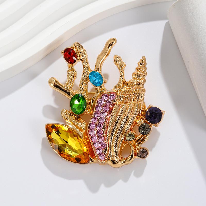 Marine Life Conch Horn Female High-end Exaggerated Crystal High-end Brooch