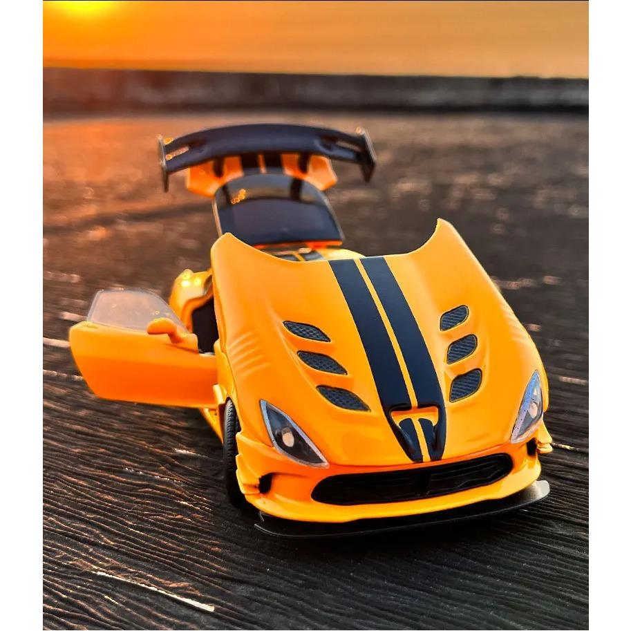 1/32 Dodge Viper ACR SRT Alloy Sports Car Model Diecasts Metal Toy Vehicles Car Model Simulation Sound Light Childrens Toy Gift