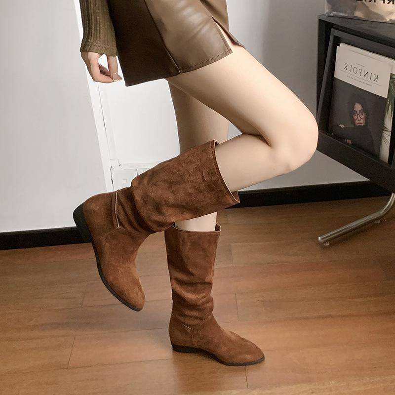 2025 summer, autumn and winter new fashion boots women's thick heel pointed street retro suede low heel high boots
