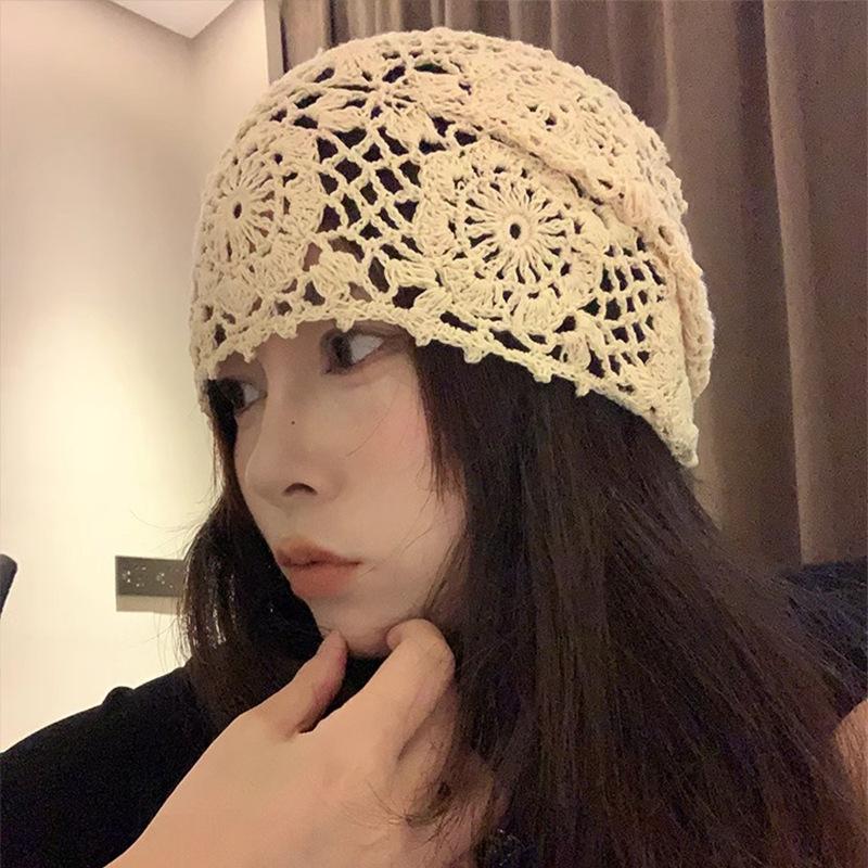 Retro Versatile Hook Flower Hat Japanese Hand-knitted Hollow Head Hat Women's Face Small Flowers Knitted Pile Hat