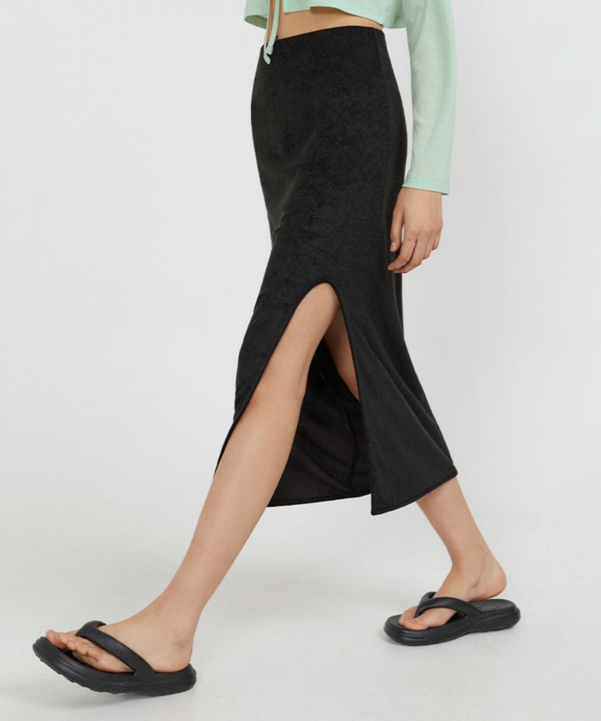 Front To Line Retreat Slit Long Skirt