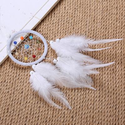 Atrapasueños hecho a mano para colgar con plumas de cuentas de ratán, adorno decorativo para pared o coche