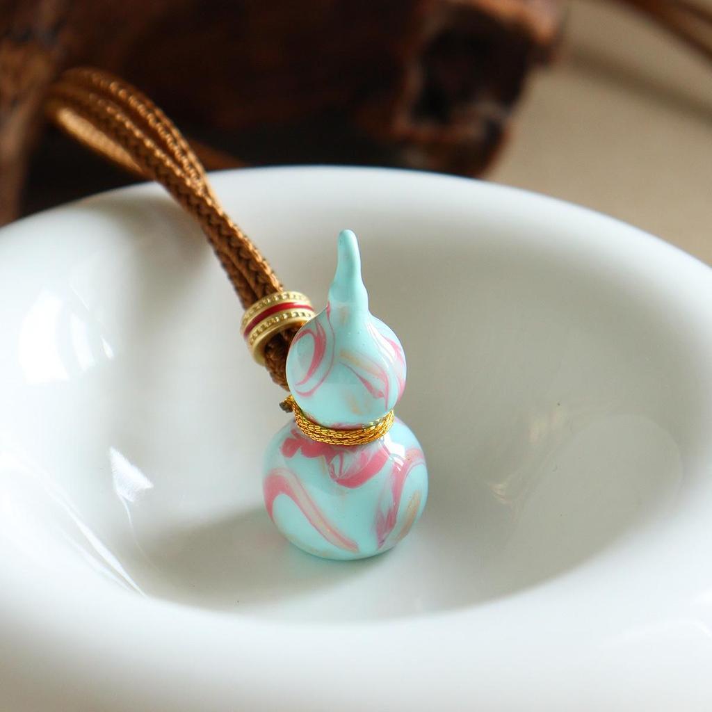 Dopamine Drip Colorful Gourd Necklace - Light Luxury Fashion Sweater Chain for Women, Spring/Summer Collection