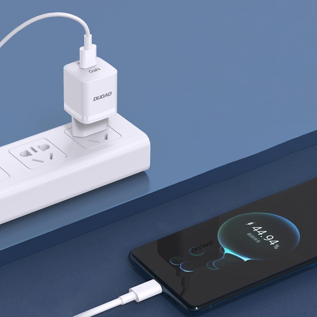 GaN 33W PPS USBC USBA Wall Charger White