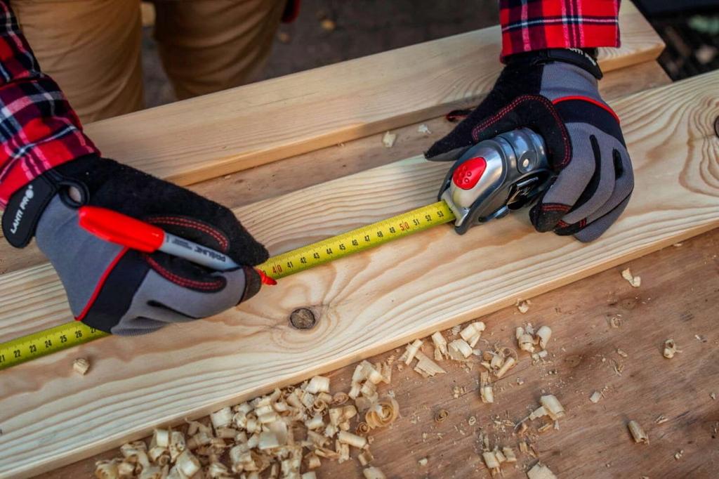 2m construction tape measure with lock