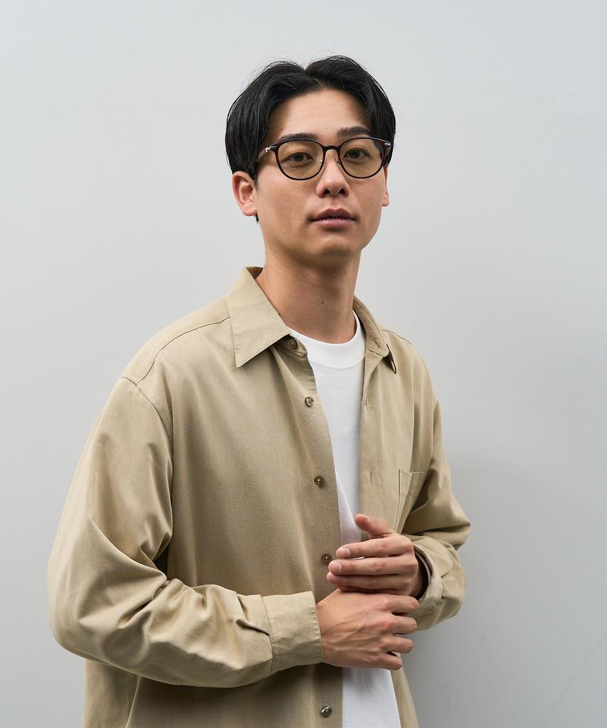 Zoff Sunglasses Colored Rubber Nose Stylish UV Unisex for Men and Women SUNCUTGlasses/UV100%CUT Boston-Style Lenses, Leather-Look Temples, Pads,