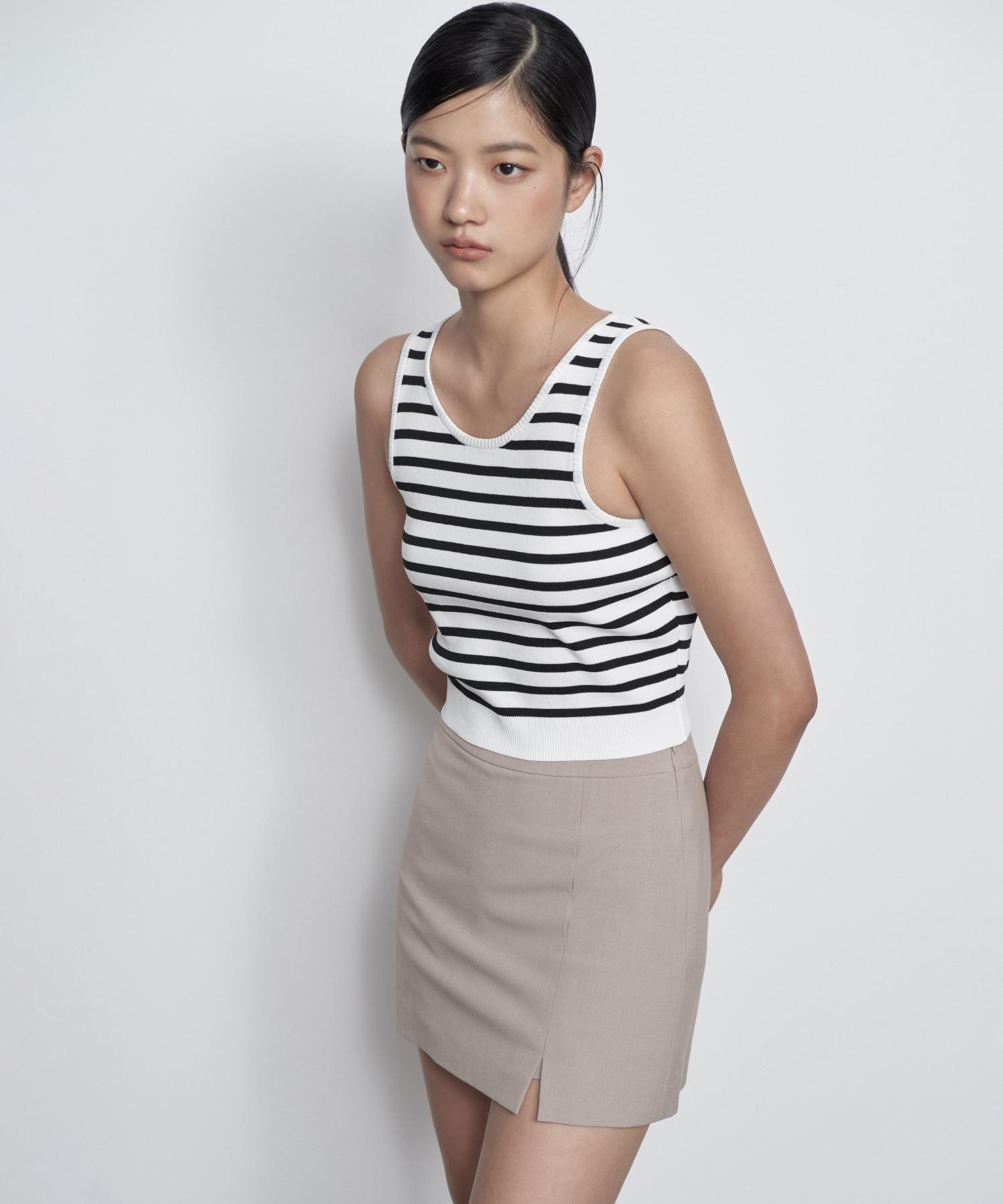 Musinsa Standard Woman Women S Striped Crop Knit Sleeveless Top [Ivory/Black] Ivory/L