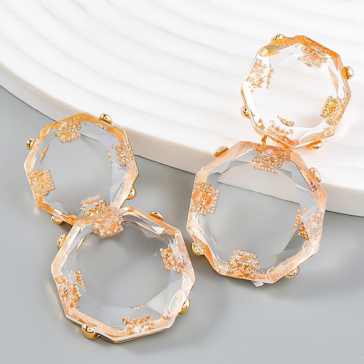 

Pinkdudu Ретро Рисунок 8 Многоугольные многоцветные серьги-капли из смолы Простые геометрические серьги из сплава для женщин Ювелирные изделия Подарки PD944 White белый