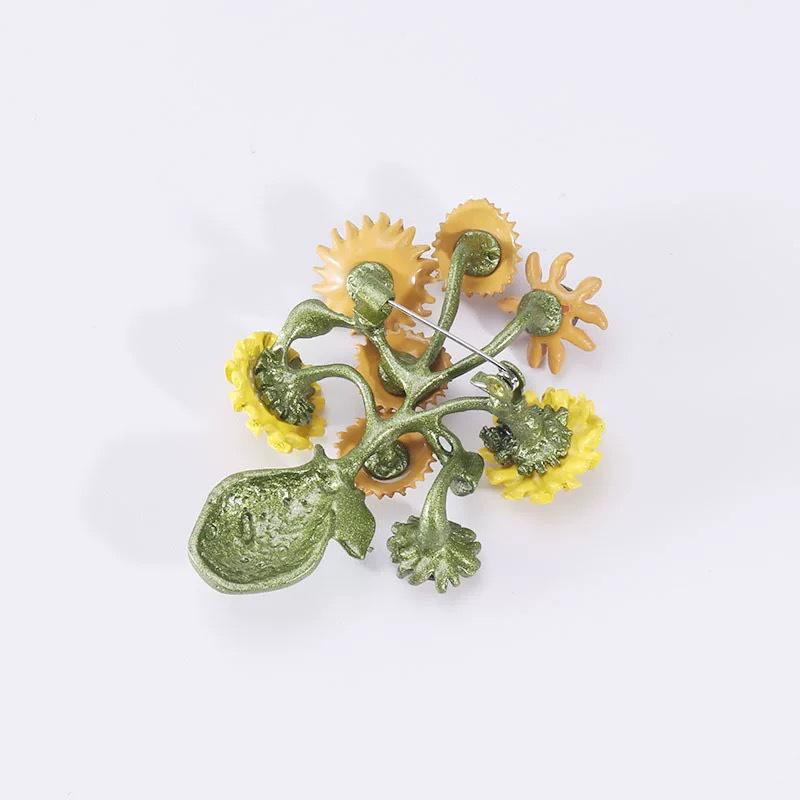 Mori Style Sunflower Oil Painting Brooch - High-End Vintage Women's Accessory