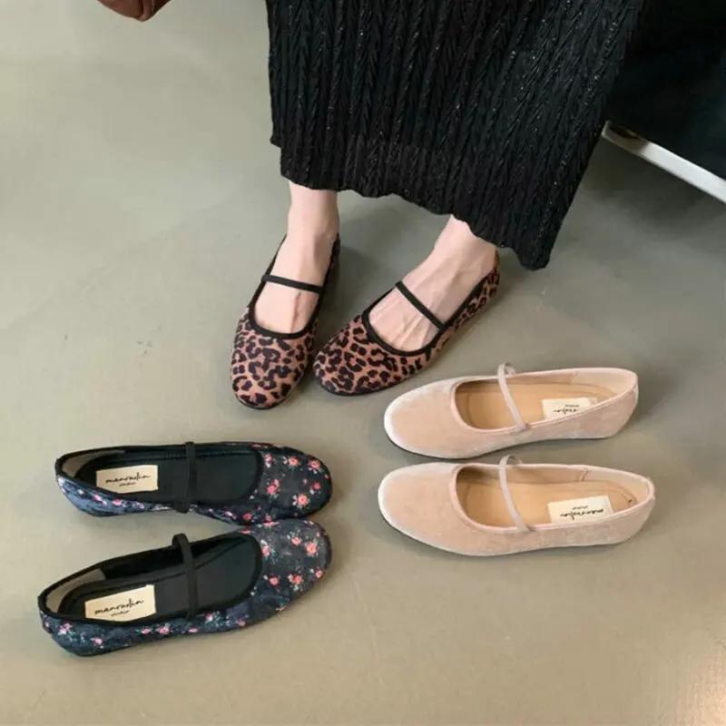 Fashion Flat Shoes for Women Spring Autumn 2025 New Round Toe Leopard Print Floral Flat Bottom Versatile Comfort Ballet Women's Shoes