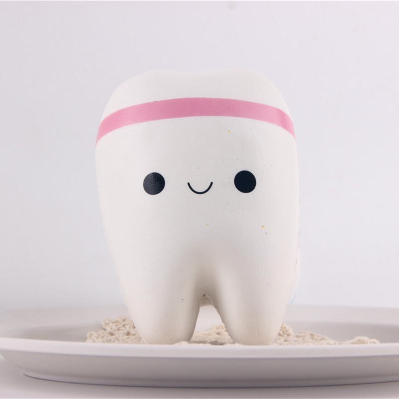 

PU Slow Rebound Squishy Teeth Decompression Squeeze Toy 11cm x 8cm x 7cm розовый