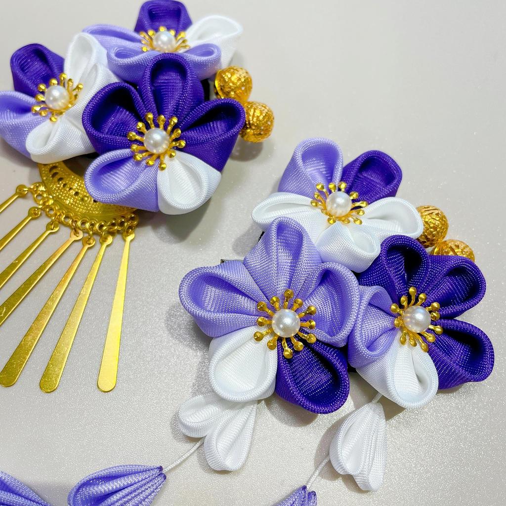 Purple Tsumami-zaiku Hair Ornament with Dried Flowers and Gold Baby's Breath - Perfect for Shichi-Go-San, Graduation Ceremonies, and as a Headpiece