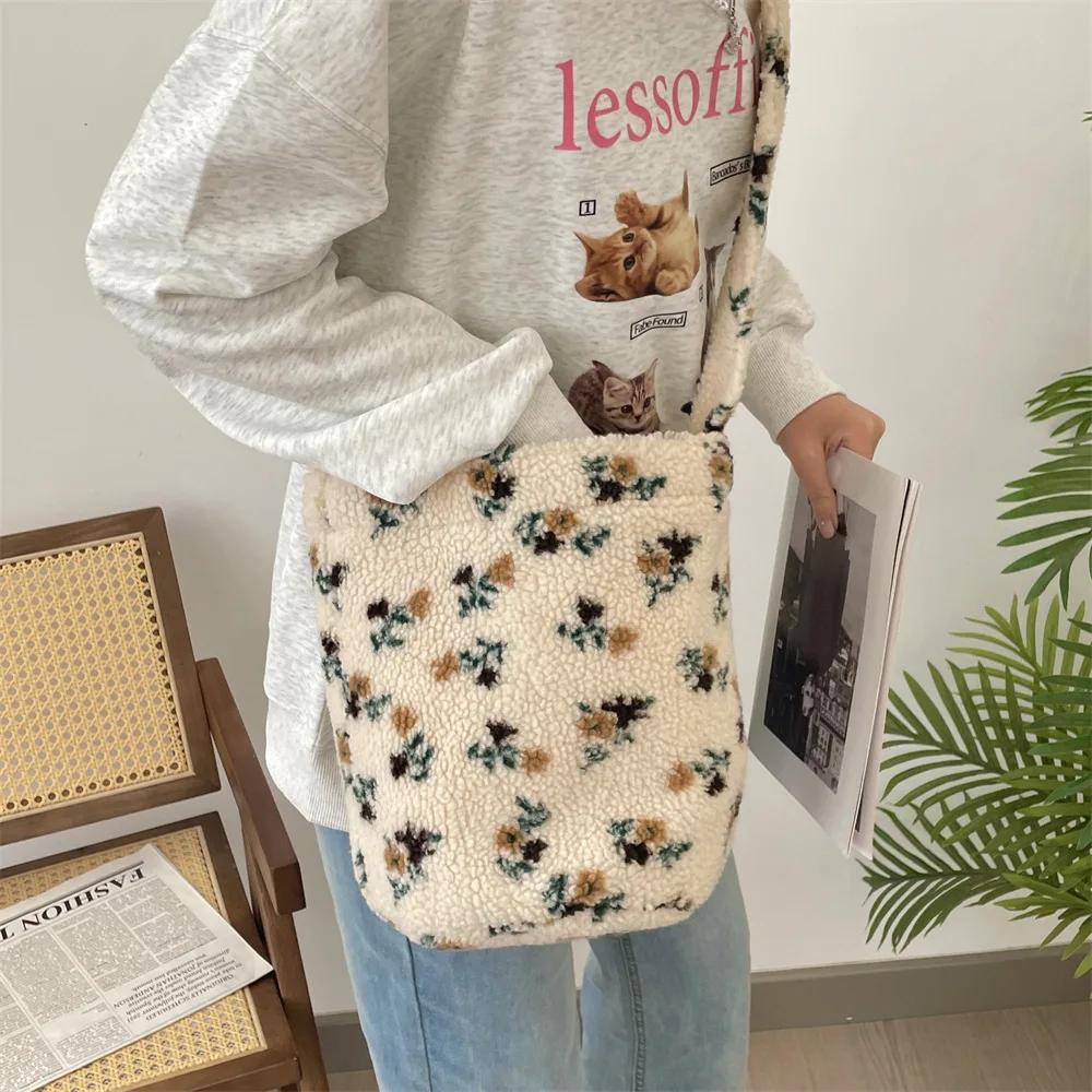 Bolso Cruzado Cubo de Lana de Cordero Sintética para Mujer, Bolsos de Hombro Vintage a Cuadros Florales para Señora, Bolsos de Mano Suaves de Felpa de Gran Capacidad para Mujer