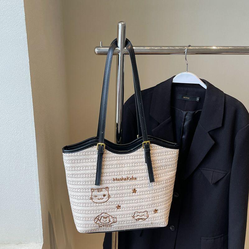 

Versitile Fashion Commuter Large Capacity Bag Women s 2025 New Shoulder Bag Super Hot Woven Tote Bag Straw Bag Black without pendant