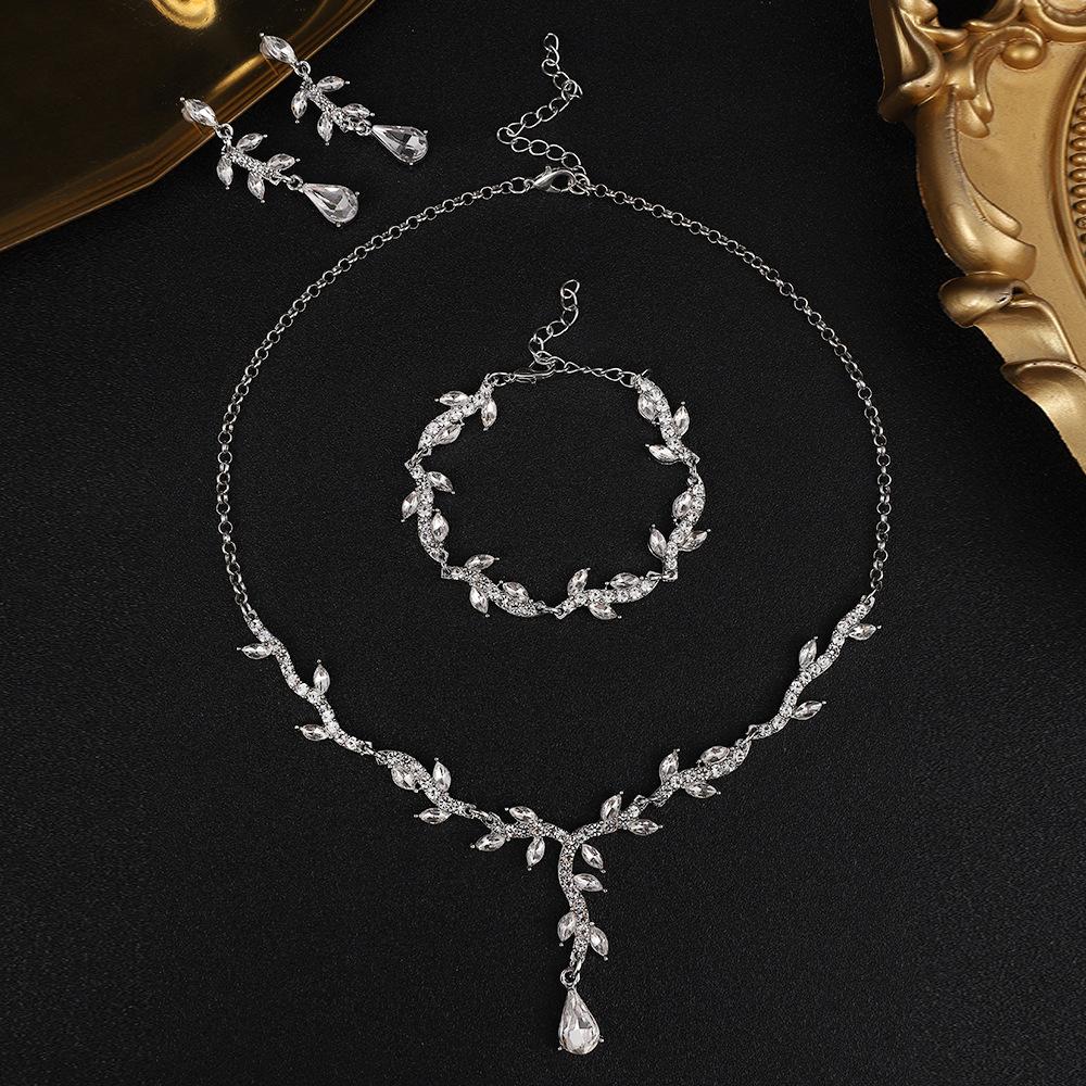 Popular necklace earrings bracelet three-piece women's luxury jewelry set with wedding dress party