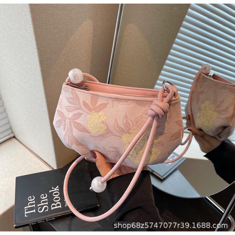 

New Chinese embroidered small bag women s 2025 new fashion women s shoulder bag niche design commuter crossbody bag рожевий