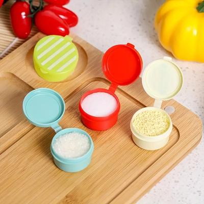 4 Stück Tragbare Mini Sojasaucenflaschen Lunchbox-Zubehör Reiseformatige Gewürzbehälter für Picknick, Büro und Outdoor-Gebrauch