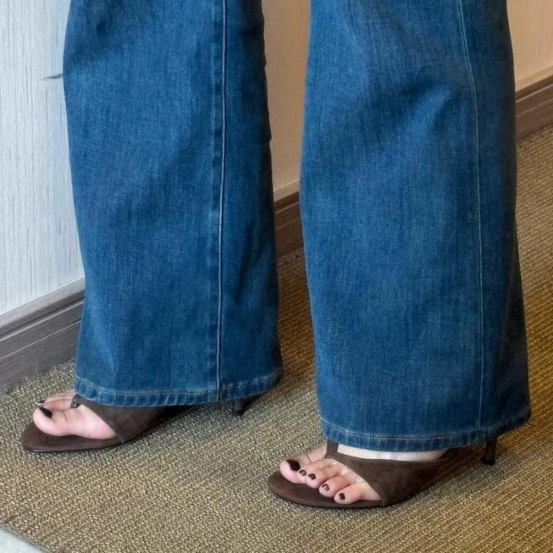 Mode 2025 Heißer Sommer Damen Zehensteg High Heel Pantoletten Mode Kleid Slide Damen Outdoor Abendparty Sandalen