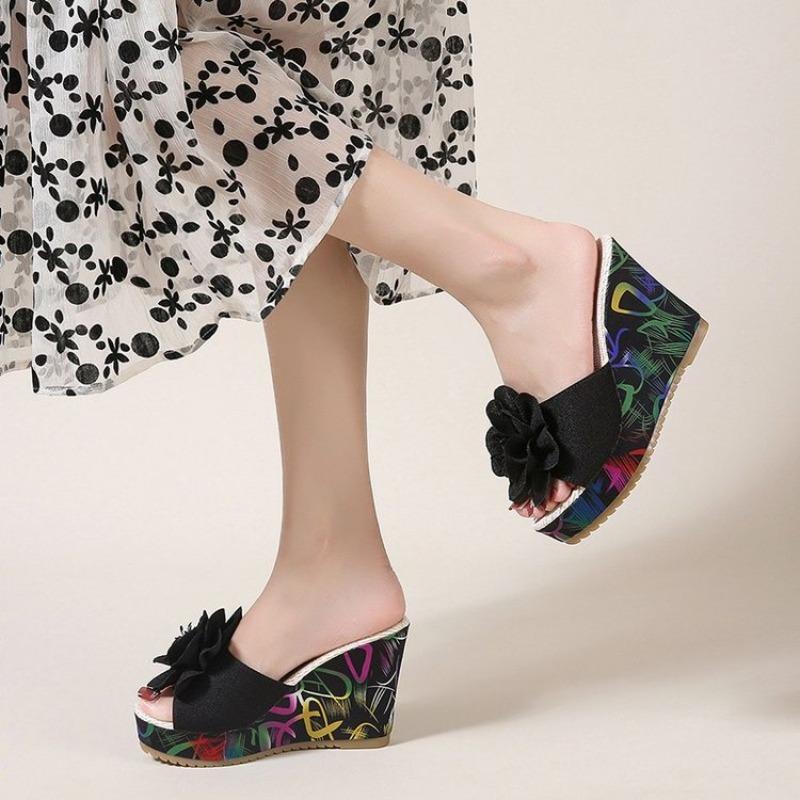 2026 New Women Platform Slippers Summer Beach Wedges Sandals Fashion Flower Women Casual High Heel Slippers