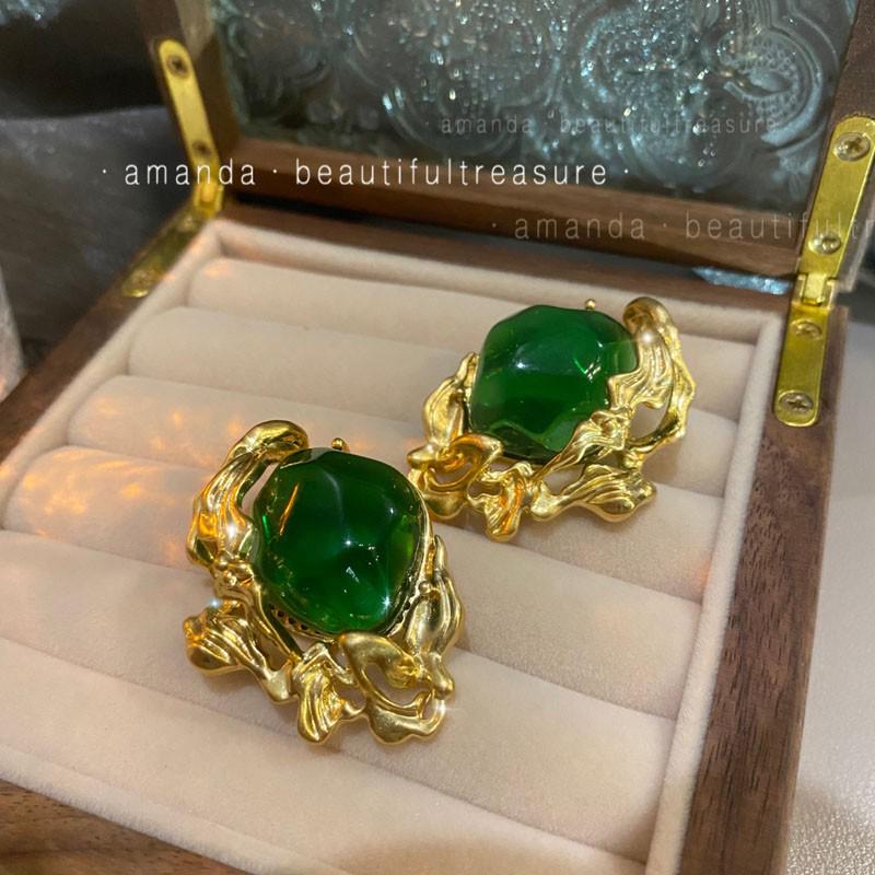 Exquisite Oversized Green Glazed Retro Earrings - European & American Luxury French Style Accessories золотой