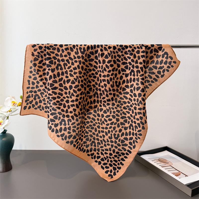 Luxury Leopard Print 68X68Cm Square Silk Scarf Women Shawl Wrap Ribbon Hair Scarves Hijab Bandana Pashmina Headband Neckerchief