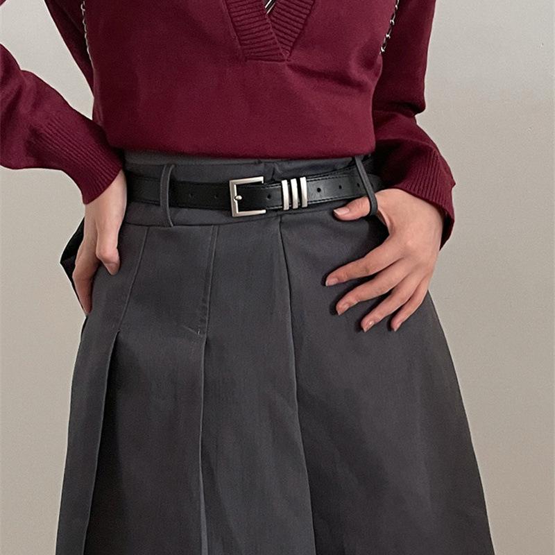 Stylish Womens 2024 Korean Fashion Jeans With Sophisticated Black Belt For Casual Chic