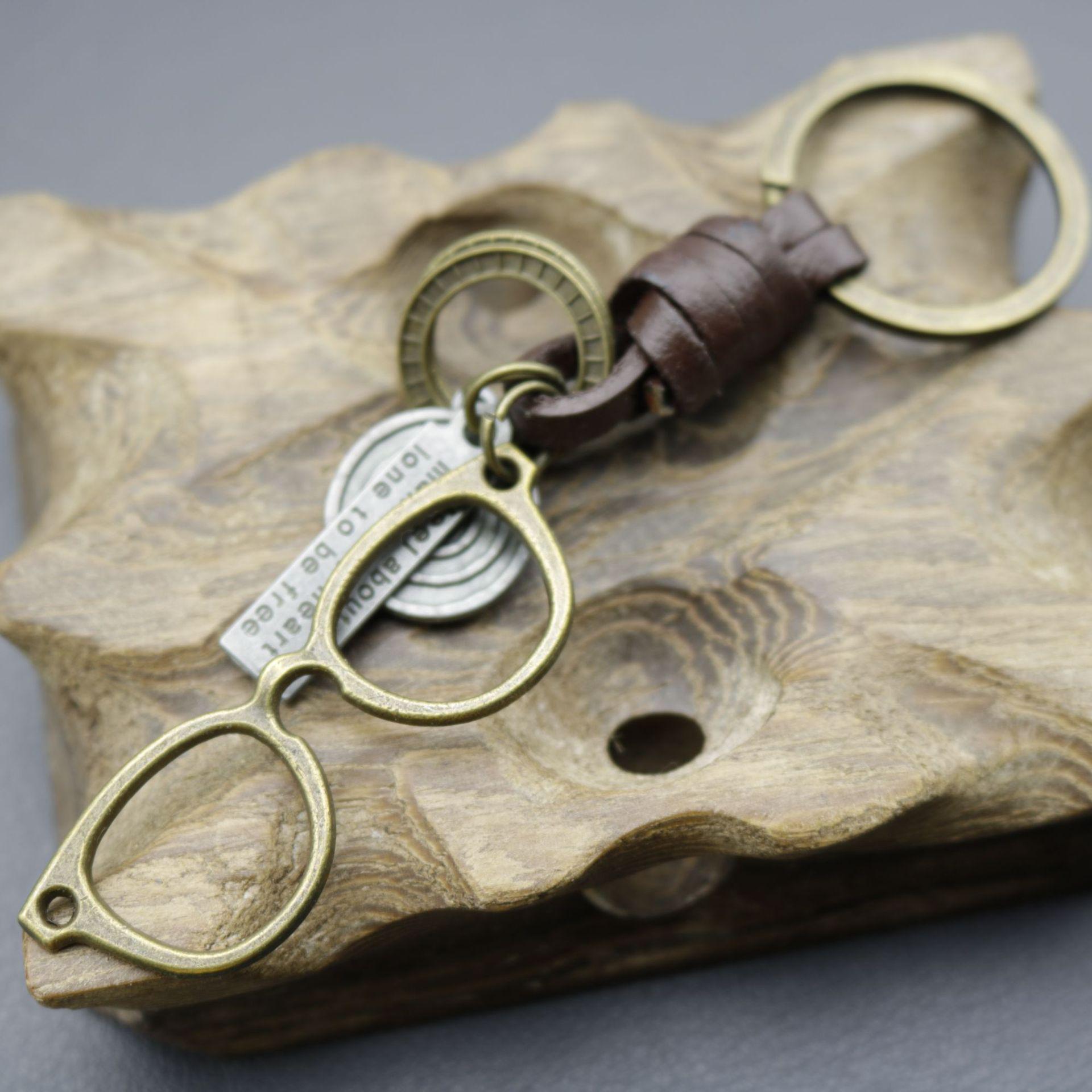 Men s Retro Bronze Glasses Keychain with Woven Cowhide and Alloy Details