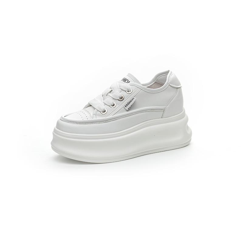 Small size inner height increase women's shoes autumn new leather 7 thick sole small man shows long legs casual white shoes