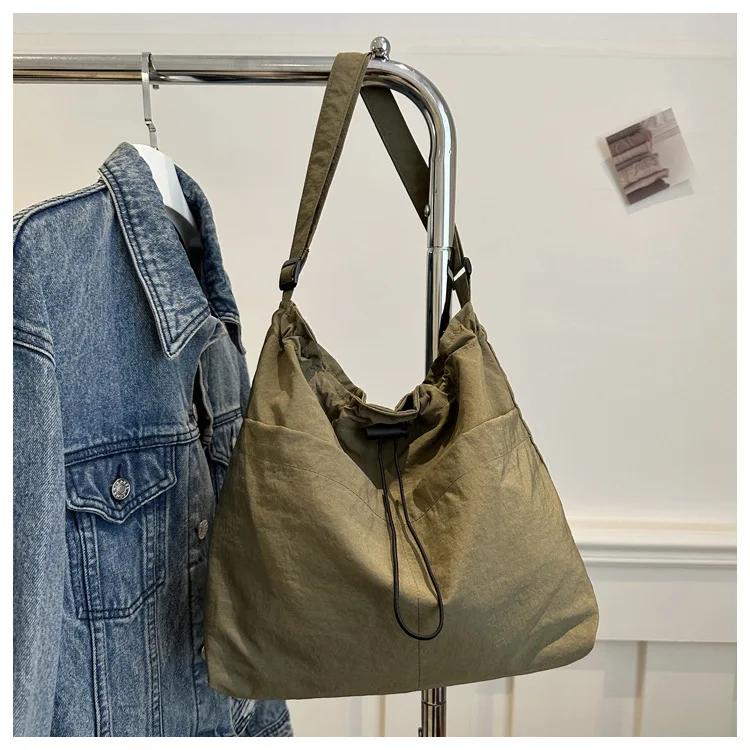 Jaro Nová Móda Vysoce kvalitní Texturovaná Podpažní Taška přes Rameno Velkokapacitní Třída Dojíždění Crossbody Podpažní Taška přes Rameno