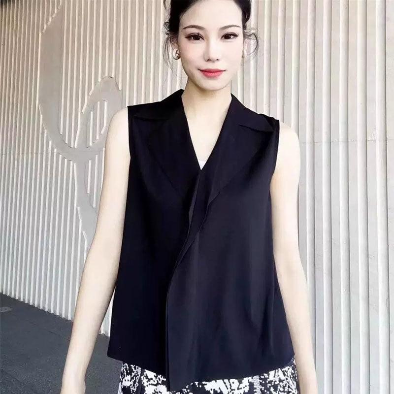 Mall 1116 Spring and Autumn New Textured Commuter V-Neck Lotus Leaf Edge Mulberry Silk Sleeveless Shirt