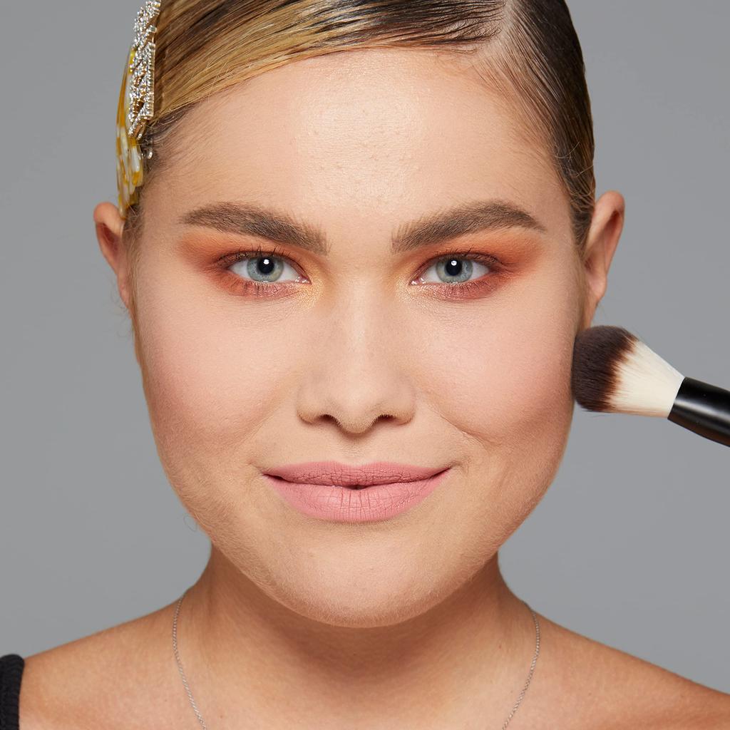 NYX Professional Makeup 3 passaggi per scolpire la tavolozza di scultura del viso 02 Color Light