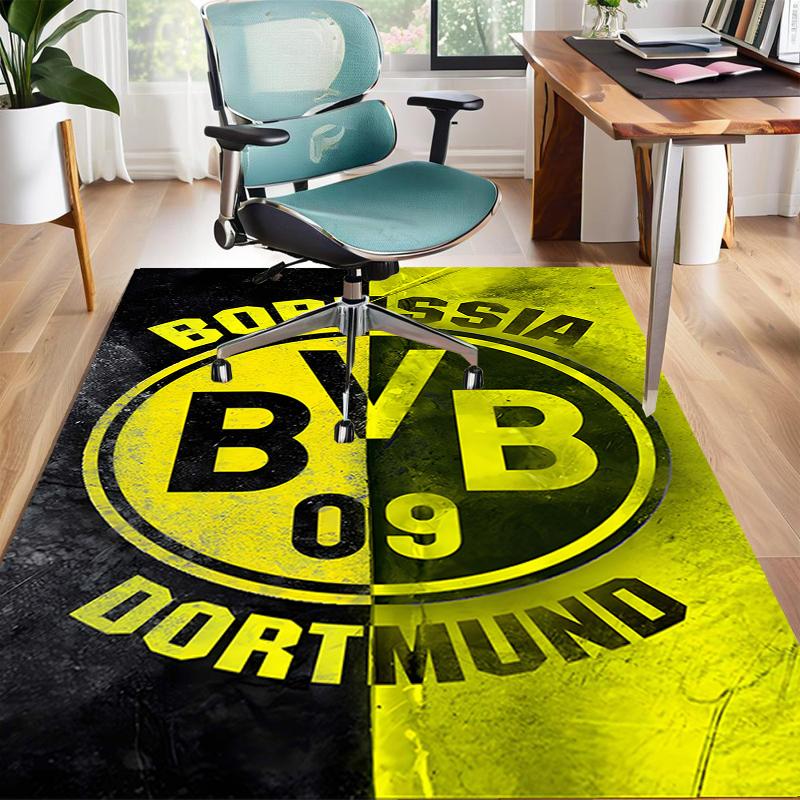 1pc Football Team Design Area Rug - Non-Slip, Soft & Cozy Floor Mat for Living Room, Bedroom, Office - Indoor/Outdoor Decorative Carpet