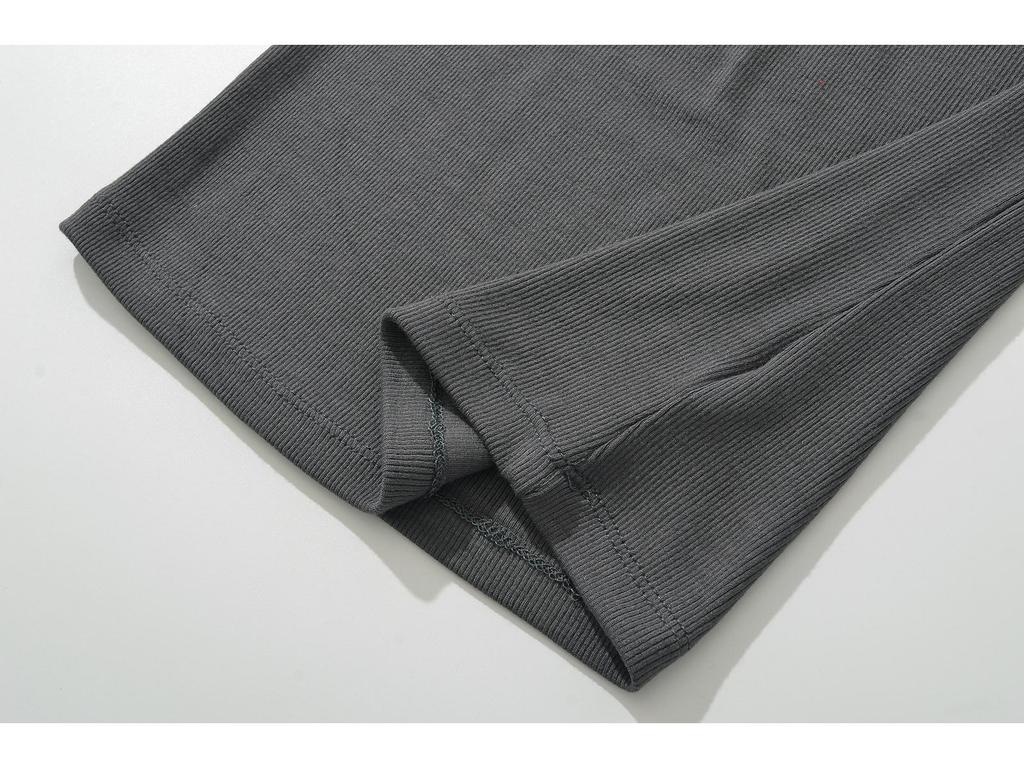 Damski letni dopasowany elastyczny top z krótkim rękawem, okrągłym dekoltem i wycięciem 2024