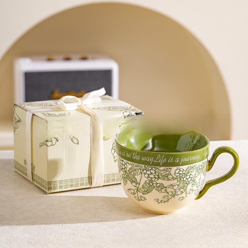 

Ceramic Mugs Curved Cups with Spoons Breakfast Cups Oatmeal Bowls Heated Milk Colorful Coffee Cups Plates and Bowls 460ml